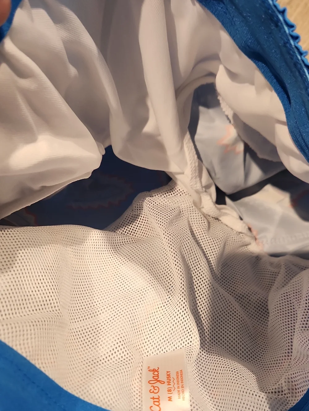 NWT Cat & Jack Sharks UPF 50+ Husky Boys Sz M (8) Swimtrunks